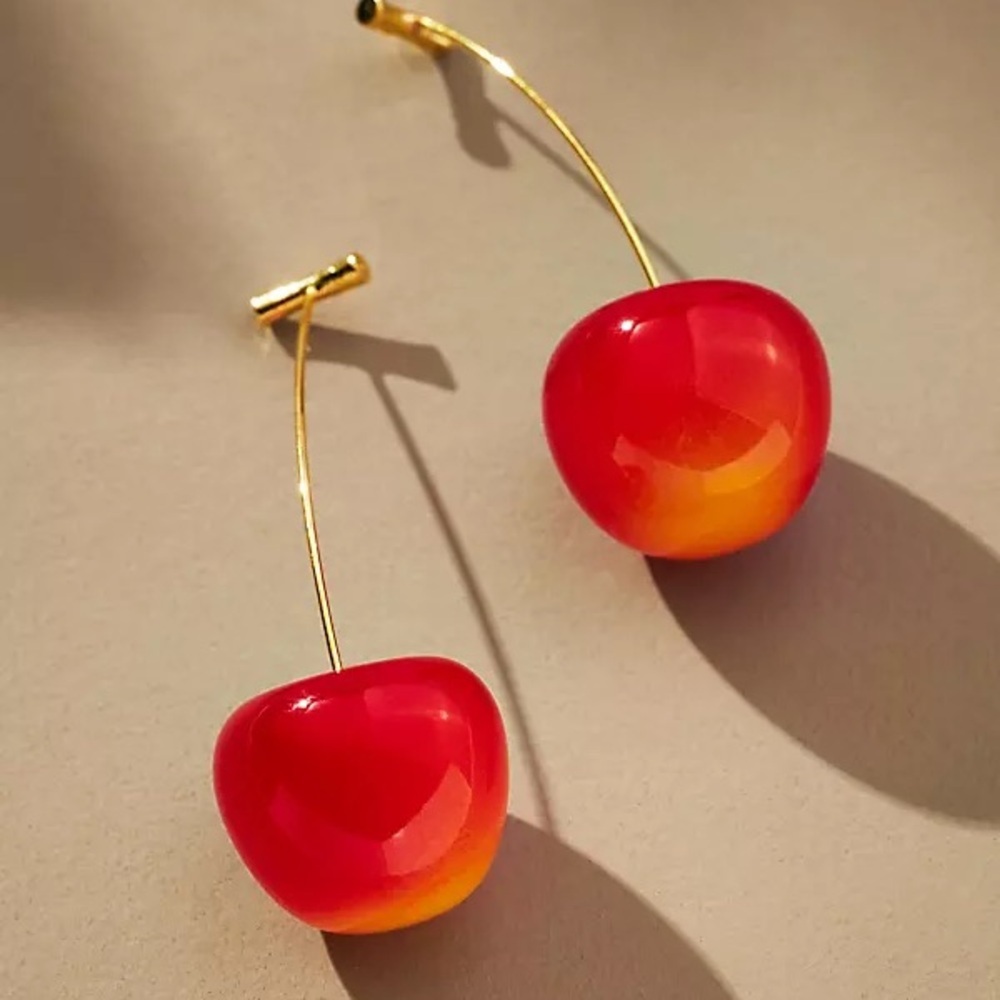 🆕️ Elegant Red Cherry Earrings NWOT